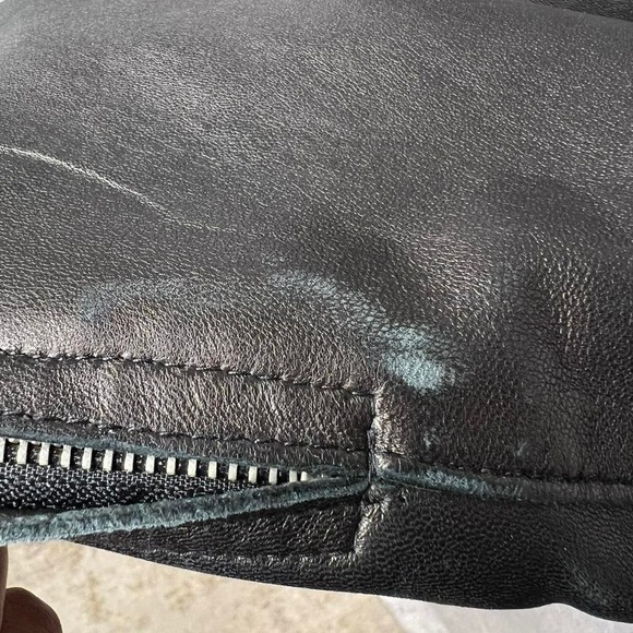 Vintage Wilsons Leather Black Zip-Up Jacket | Genuine Leather Moto Style - Picture 4 of 8